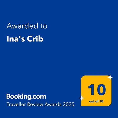 Ina'S Crib Hotel Sindos Exterior photo